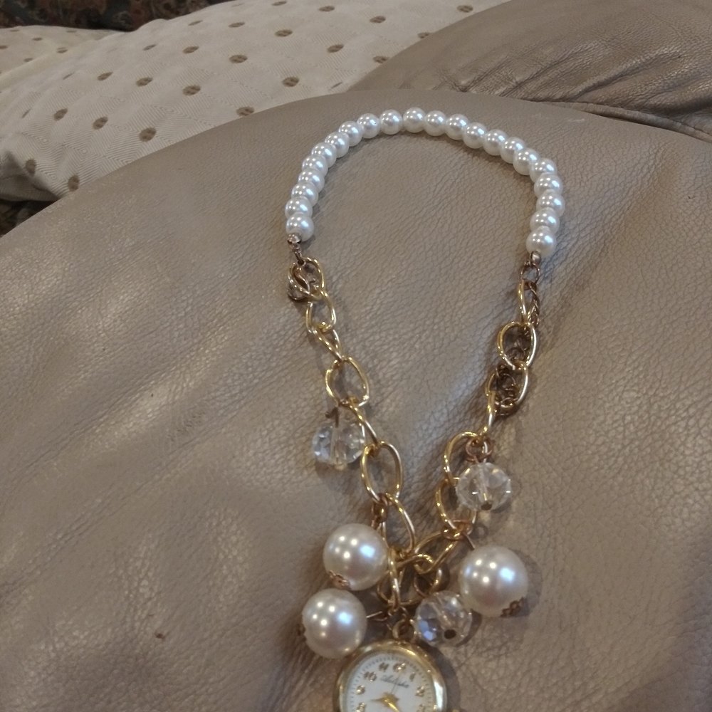 New white pear watch/ bracelet for sale!!